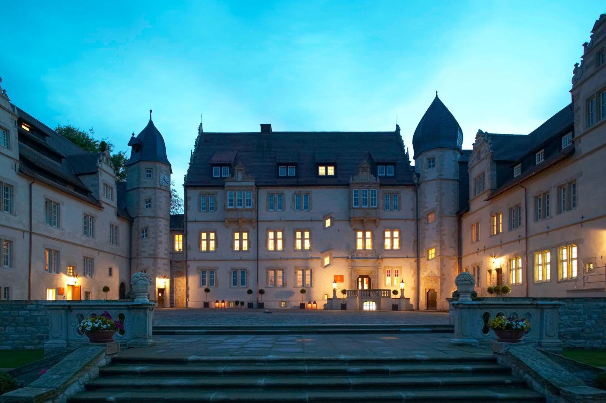 Schlosshotel Münchhausen Aerzen Exterior foto